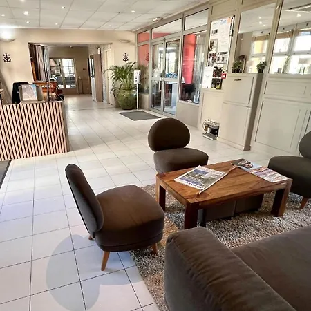 Hotel Des Ponts D'arles 3*