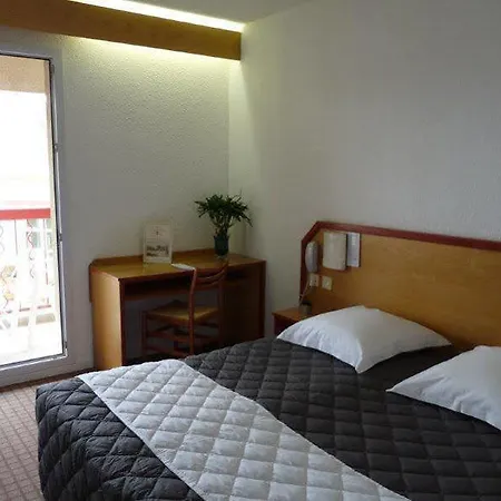 Des Ponts D'arles Hotel 3*